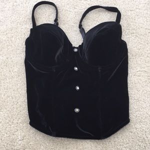 Victoria’s Secret bustier, 34C